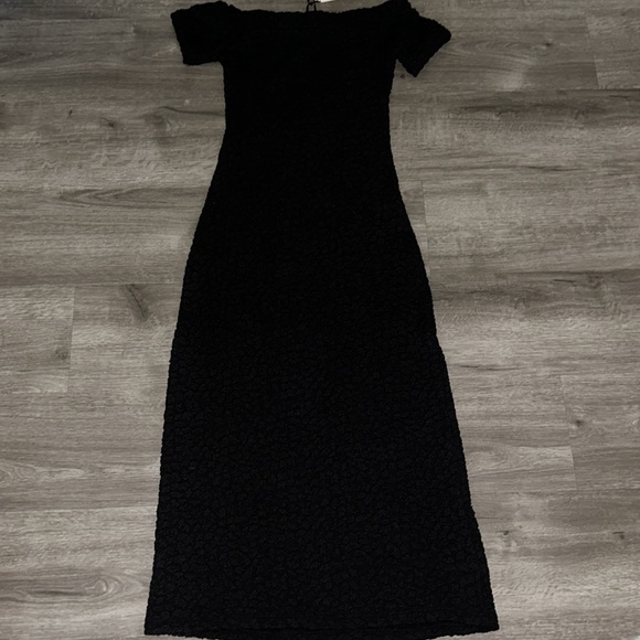English factory off the shoulder textured midi dress - Picture 6 of 10